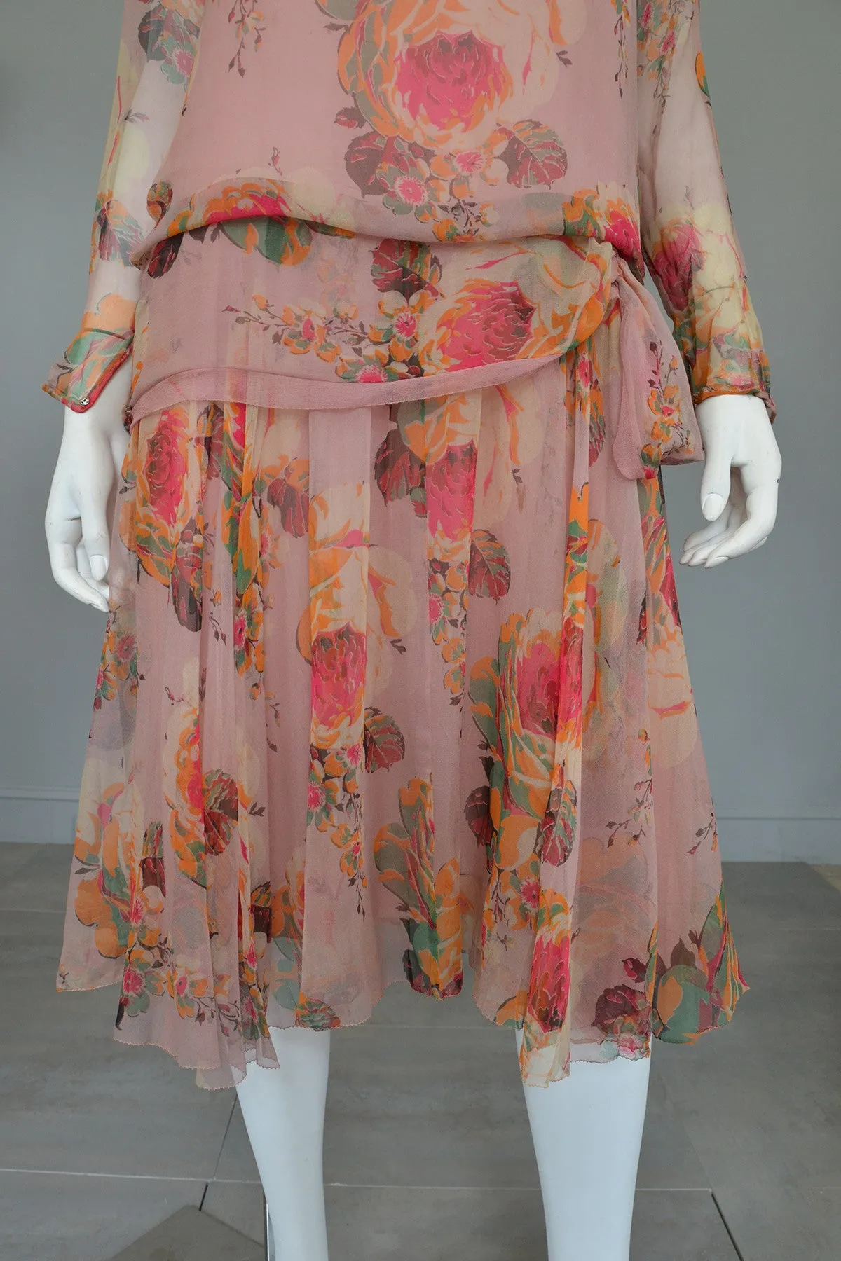 1920s Pink Floral Chiffon Flapper Dress needs TLC
