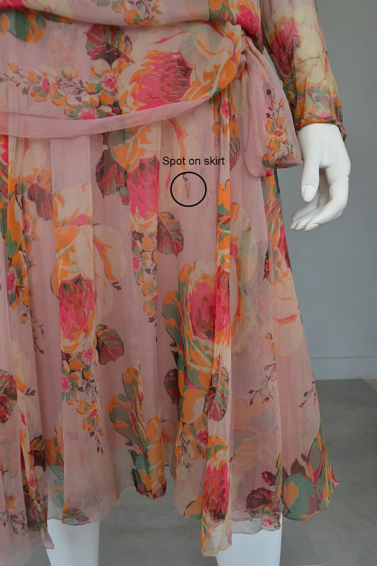 1920s Pink Floral Chiffon Flapper Dress needs TLC