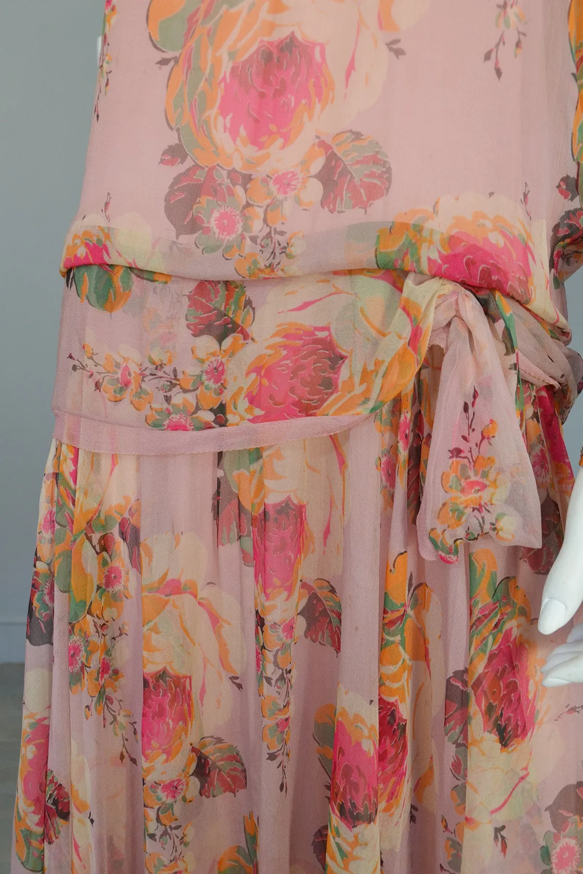 1920s Pink Floral Chiffon Flapper Dress needs TLC