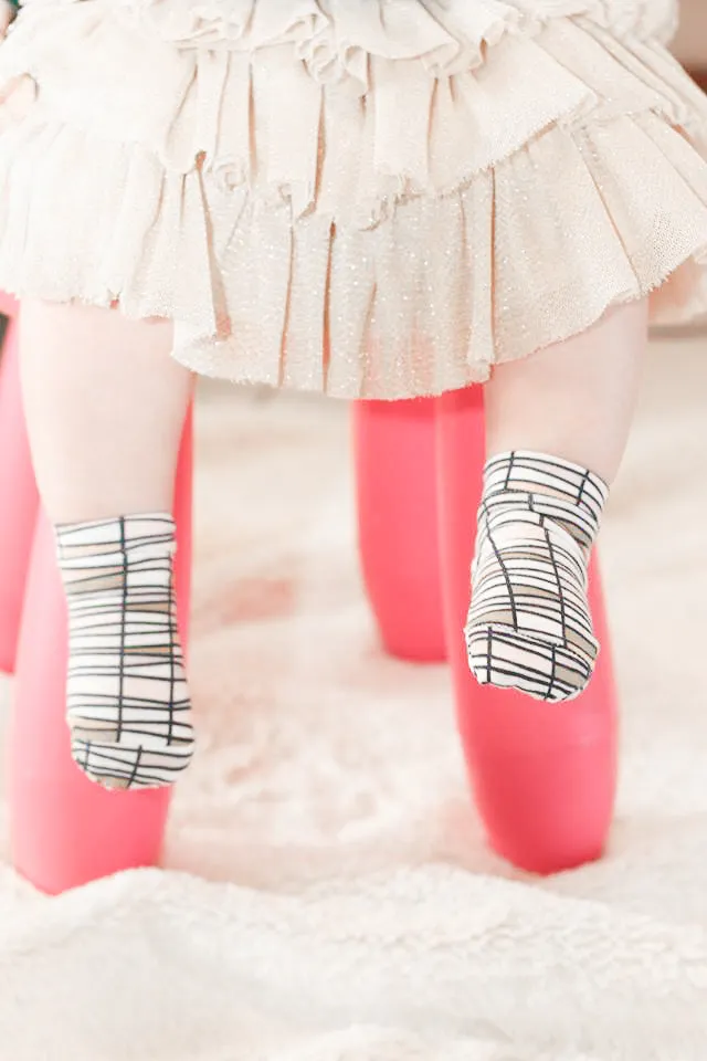 Abby's Trailblazing Socks {Mini Crew - Crew - Knee High - Overknee - Bobby   Optional heel/toebox}