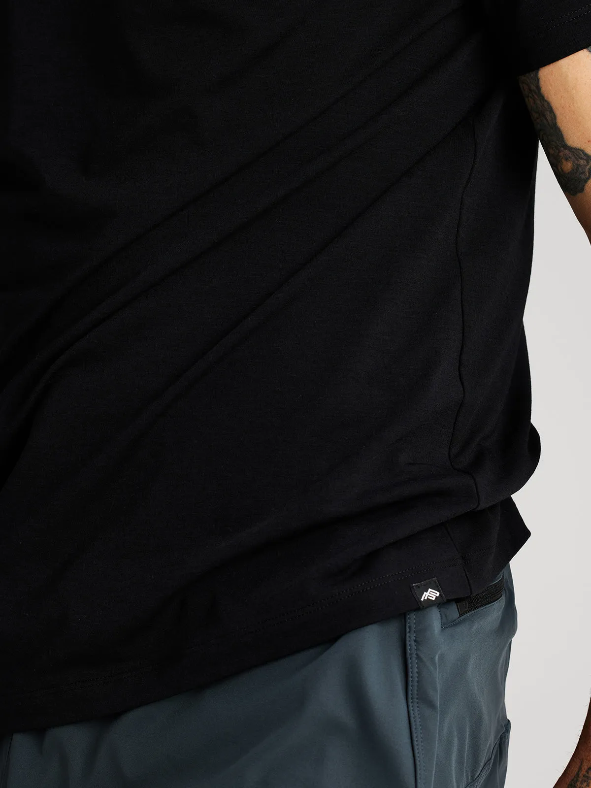 Basis Tee