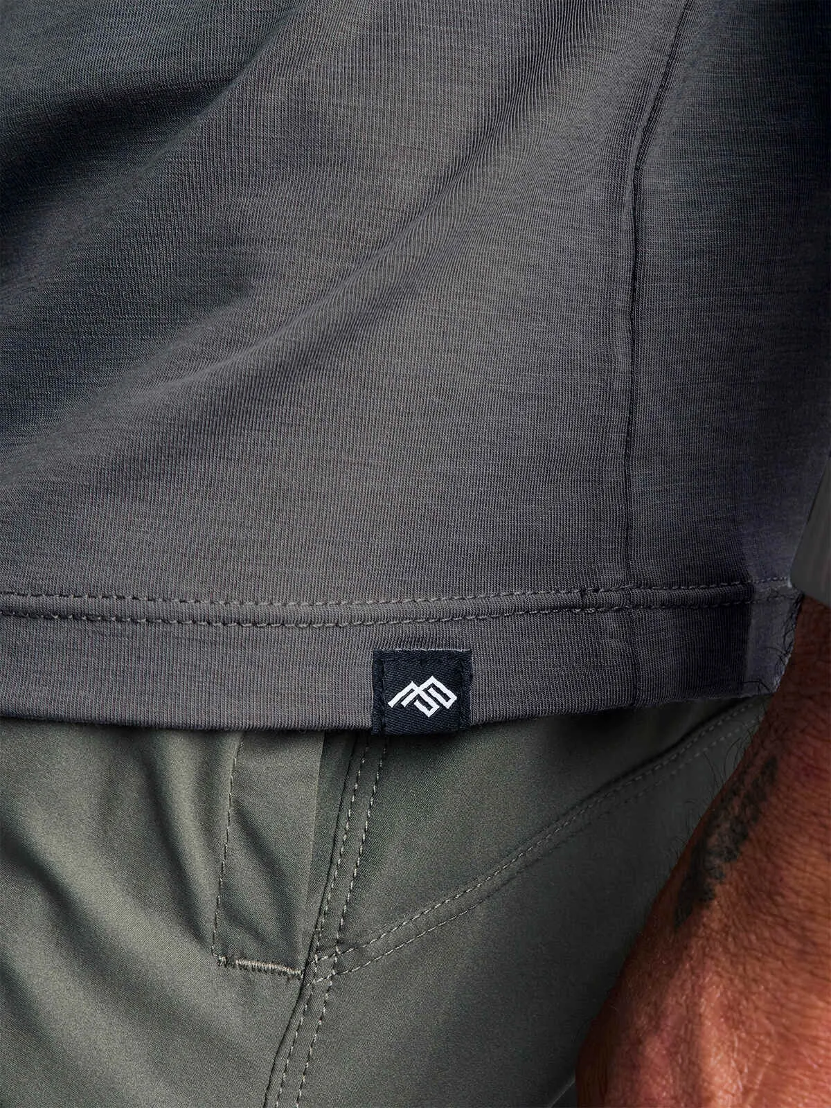 Basis Tee