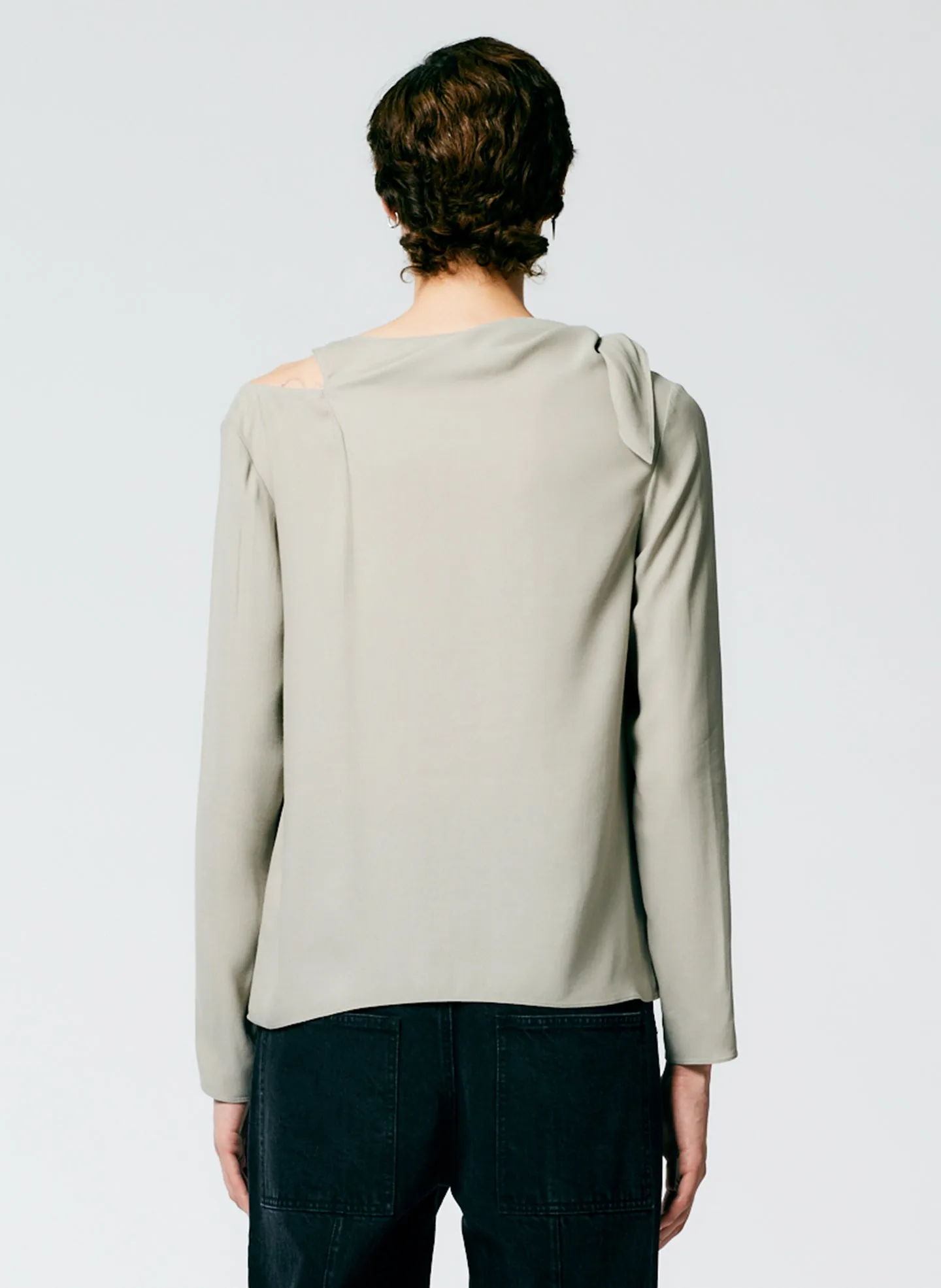 Feather Weight Eco Crepe Benedict Top