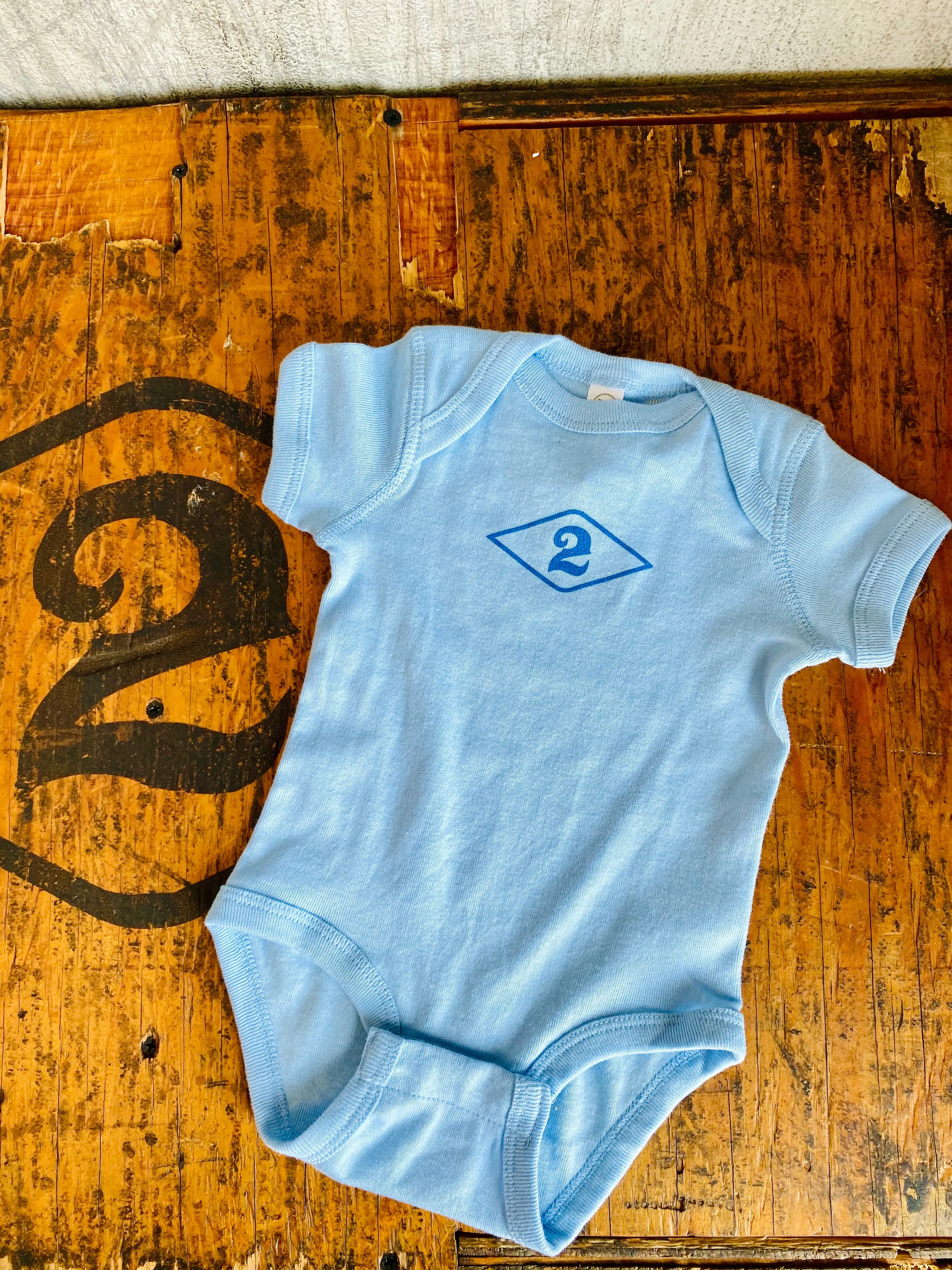 <2> Babysuit